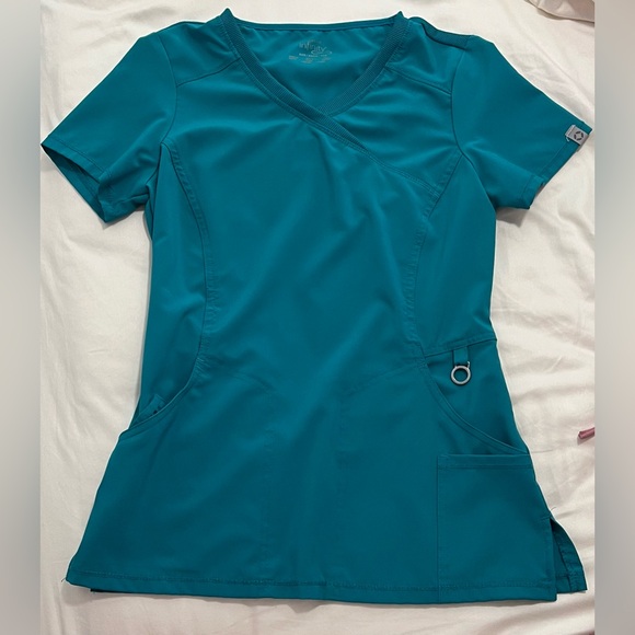 Cherokee Infinity scrub Set - Picture 4 of 7